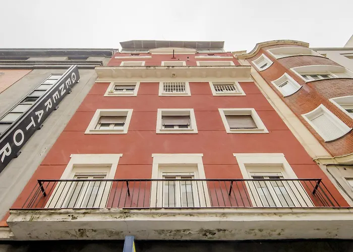 Explora Para 7, Al Pie De Gran Via E2